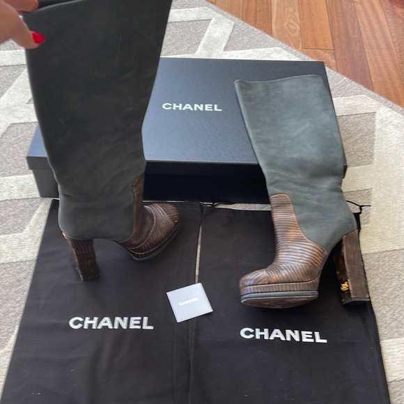 Chanel Green suede and brown leather high heeled boots - Picture 1 of 5